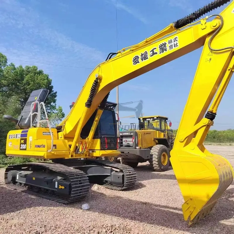 Discount Available Used Komatsu PC200-8N1 Excavator Digging
